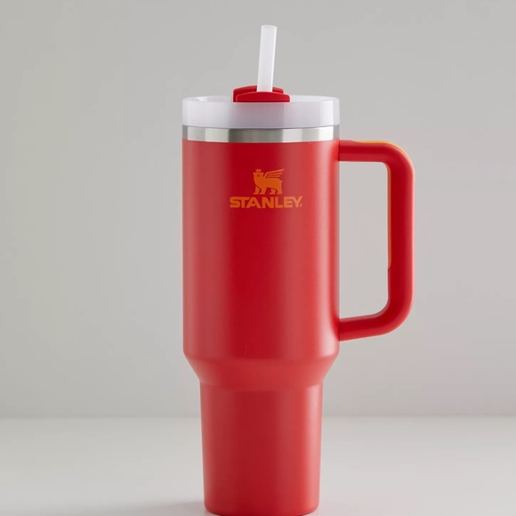 Stanley Quencher 2.0 FlowState 40 oz Tumbler Chili (Discontinued) NWT - Picture 4 of 4